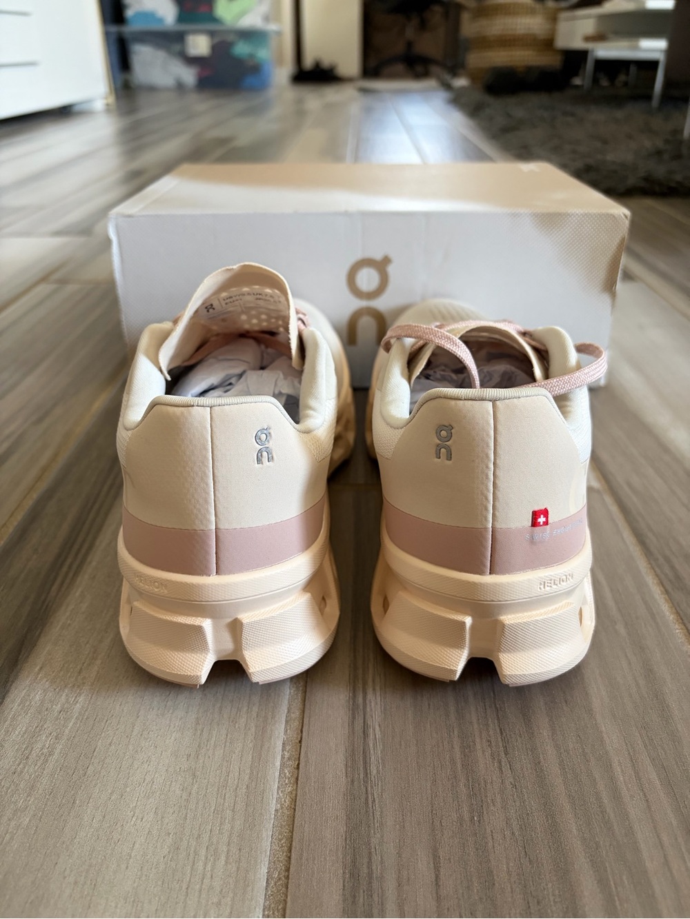 Women's On Cloudmonster Running Shoes - Moon Fawn 6197785-050 - Picture 6 of 7